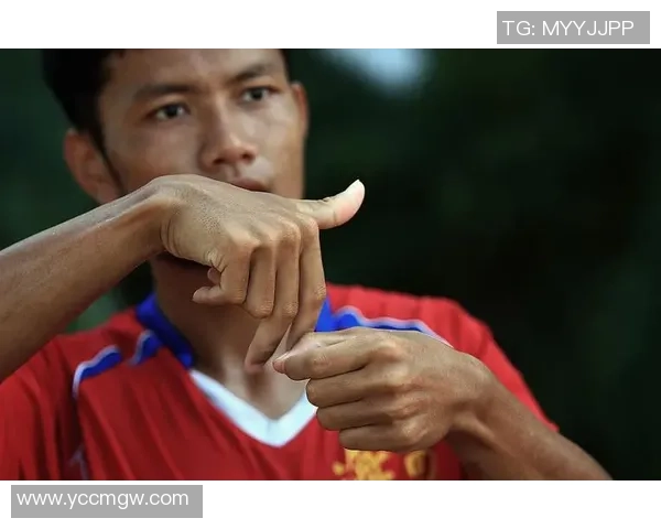 足球鄙视手势的背后文化与社会影响探讨