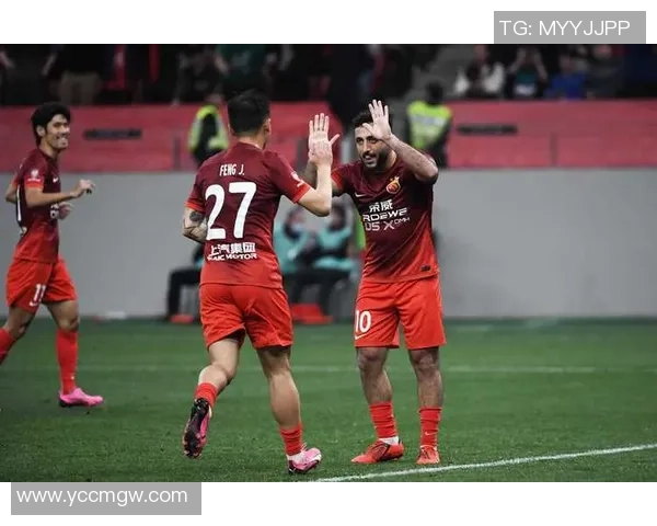 麦高峻足球：探索足球战术与技术的完美结合之旅